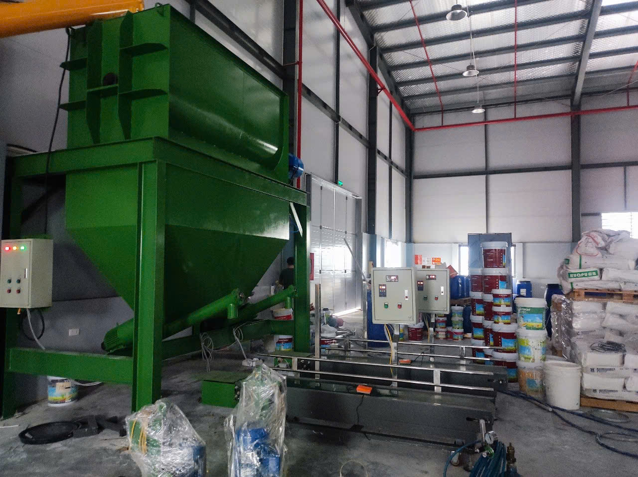 Ảnh sản phẩm Máy trộn bột bả 2000kg 2