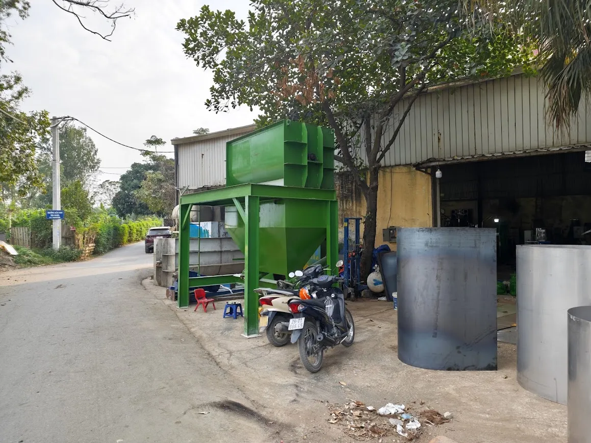 Ảnh sản phẩm Máy trộn bột bả 2000kg 4
