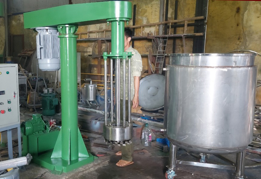 Quy trình vận hành máy nghiền rổ dạng đứng hiệu quả