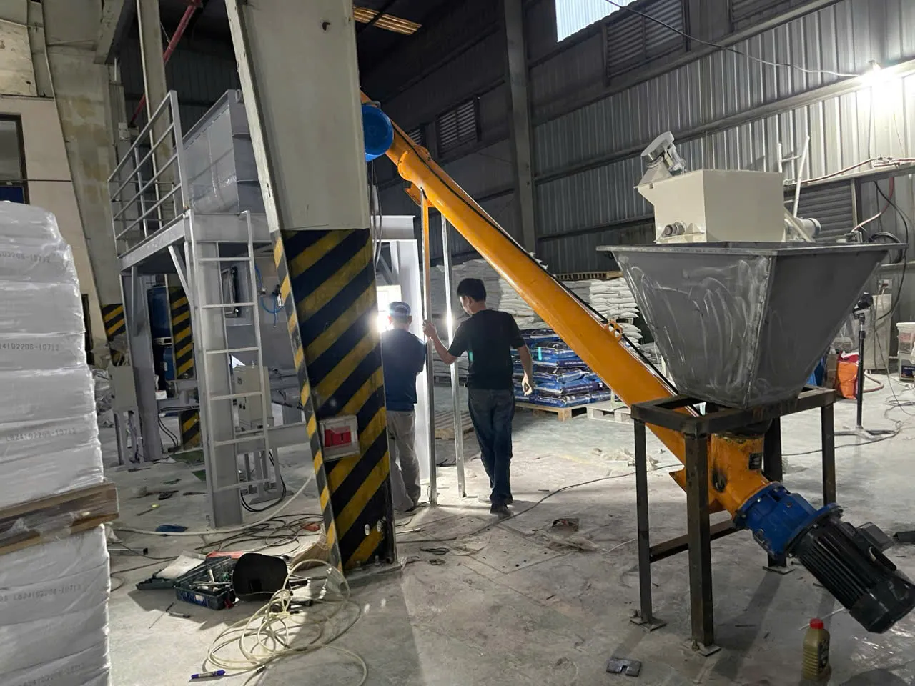 Ảnh sản phẩm Máy trộn vữa khô 2500kg 3