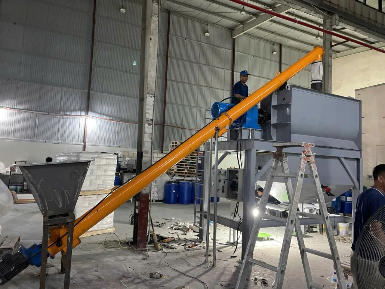 Ảnh sản phẩm Máy trộn vữa khô 2500kg 4