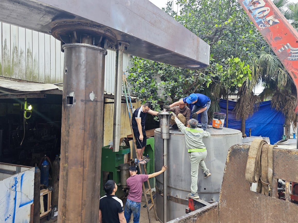 Ảnh sản phẩm Máy trộn sơn sàn thao tác 10000 lít 4