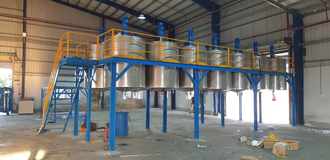 Ảnh sản phẩm Bồn chứa sơn 2500 lít lắp sàn thao tác 3