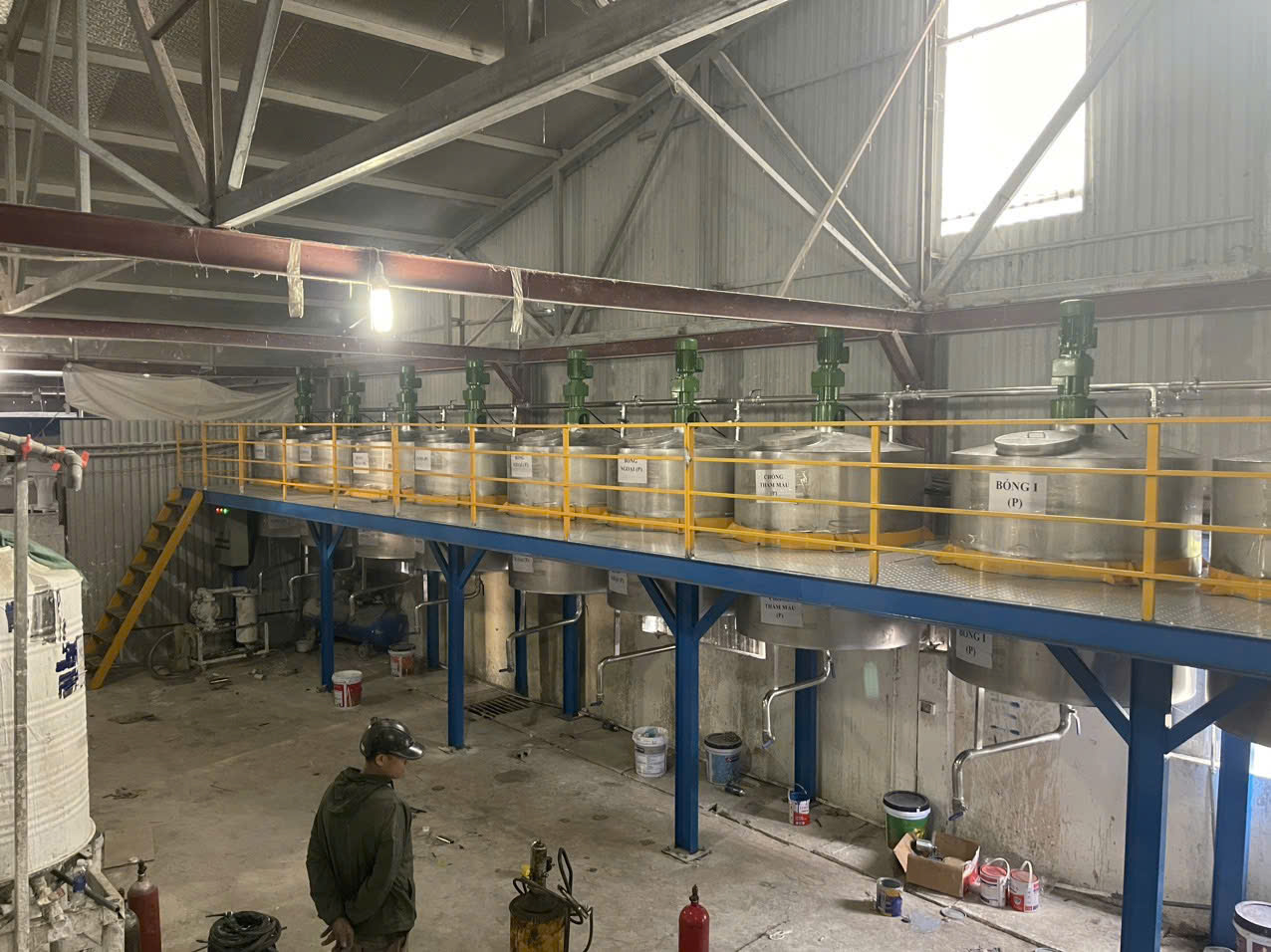 Ảnh sản phẩm Bồn chứa sơn 1500 lít 1
