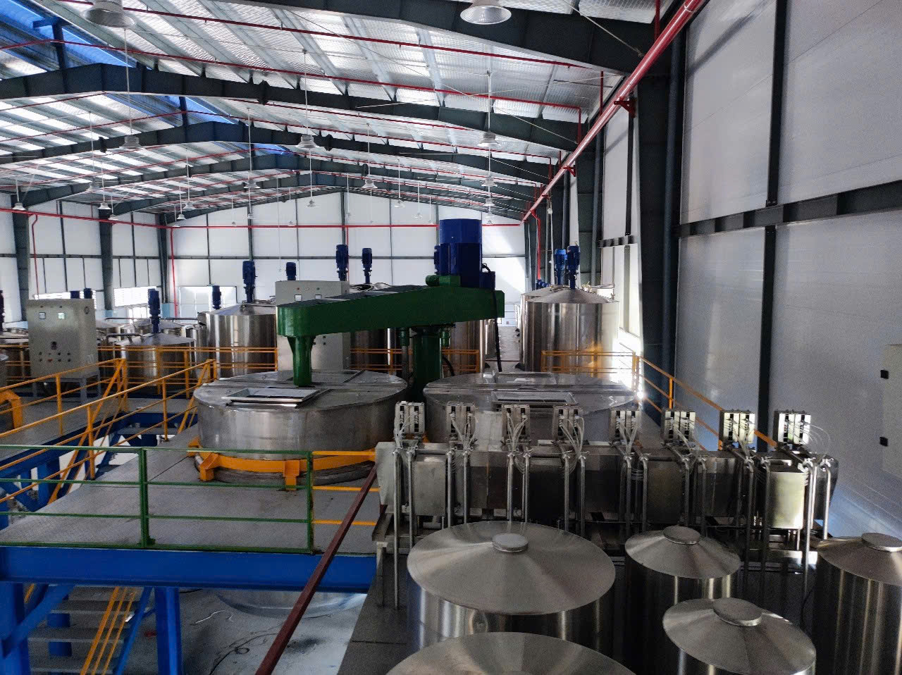 Ảnh sản phẩm Máy khuấy sàn thao tác 9000 lít 160kW 4