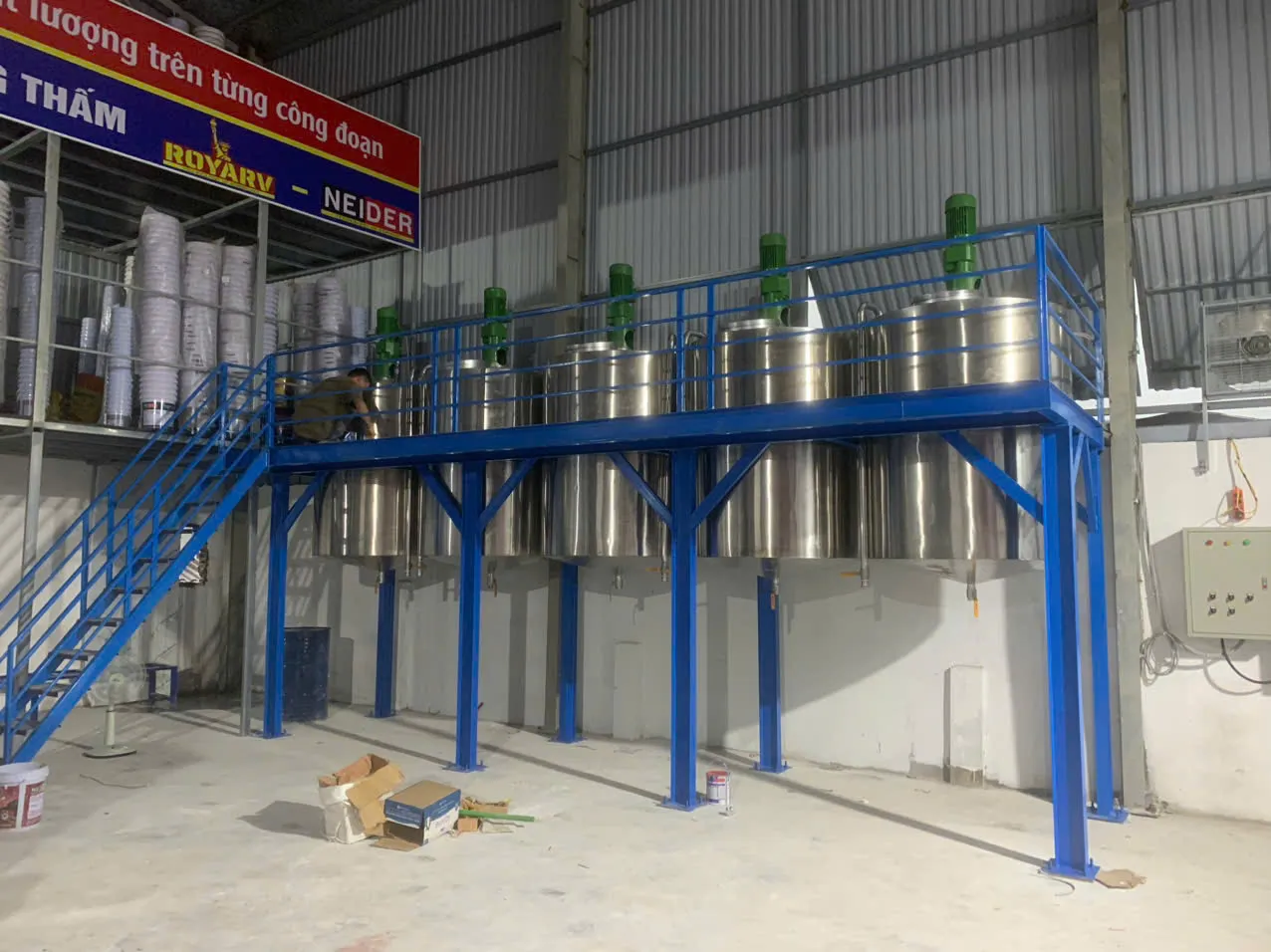 Ảnh sản phẩm Bồn chứa sơn base đậm 600 700 lít 2