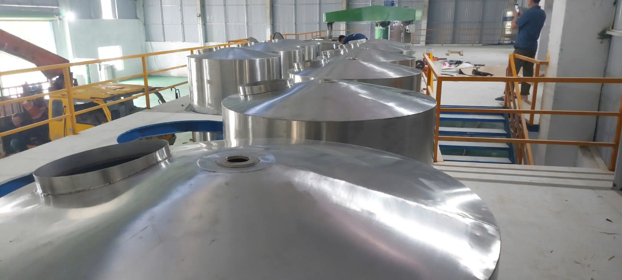 Ảnh sản phẩm Bồn chứa sơn 6000 lít 2