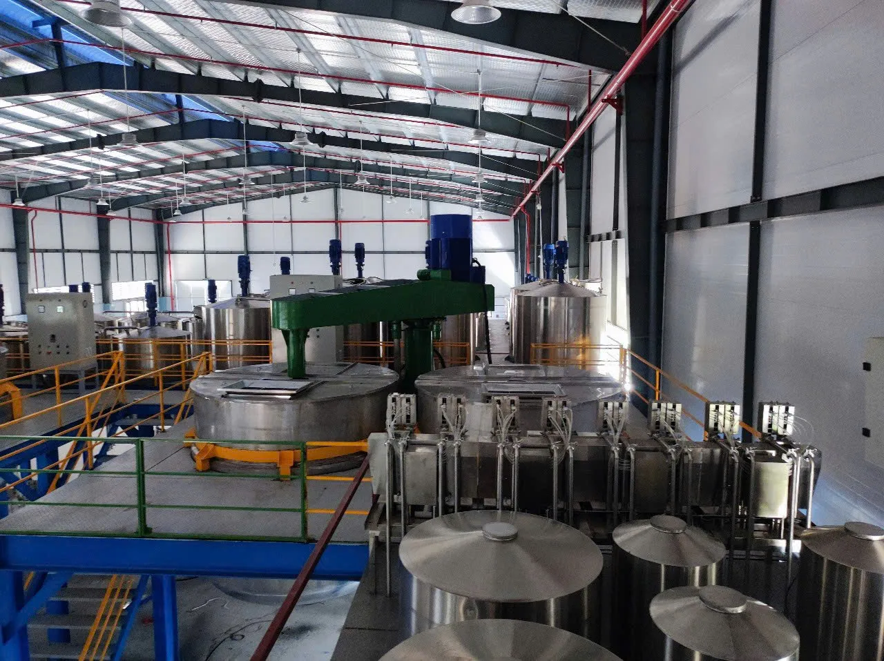 Ảnh sản phẩm Máy khuấy sàn thao tác 9000 lít 160kW 4