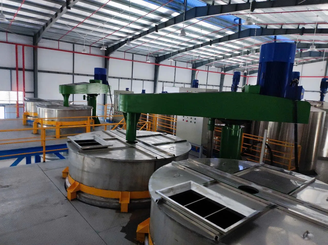 Ảnh sản phẩm Máy khuấy sàn thao tác 9000 lít 160kW 3