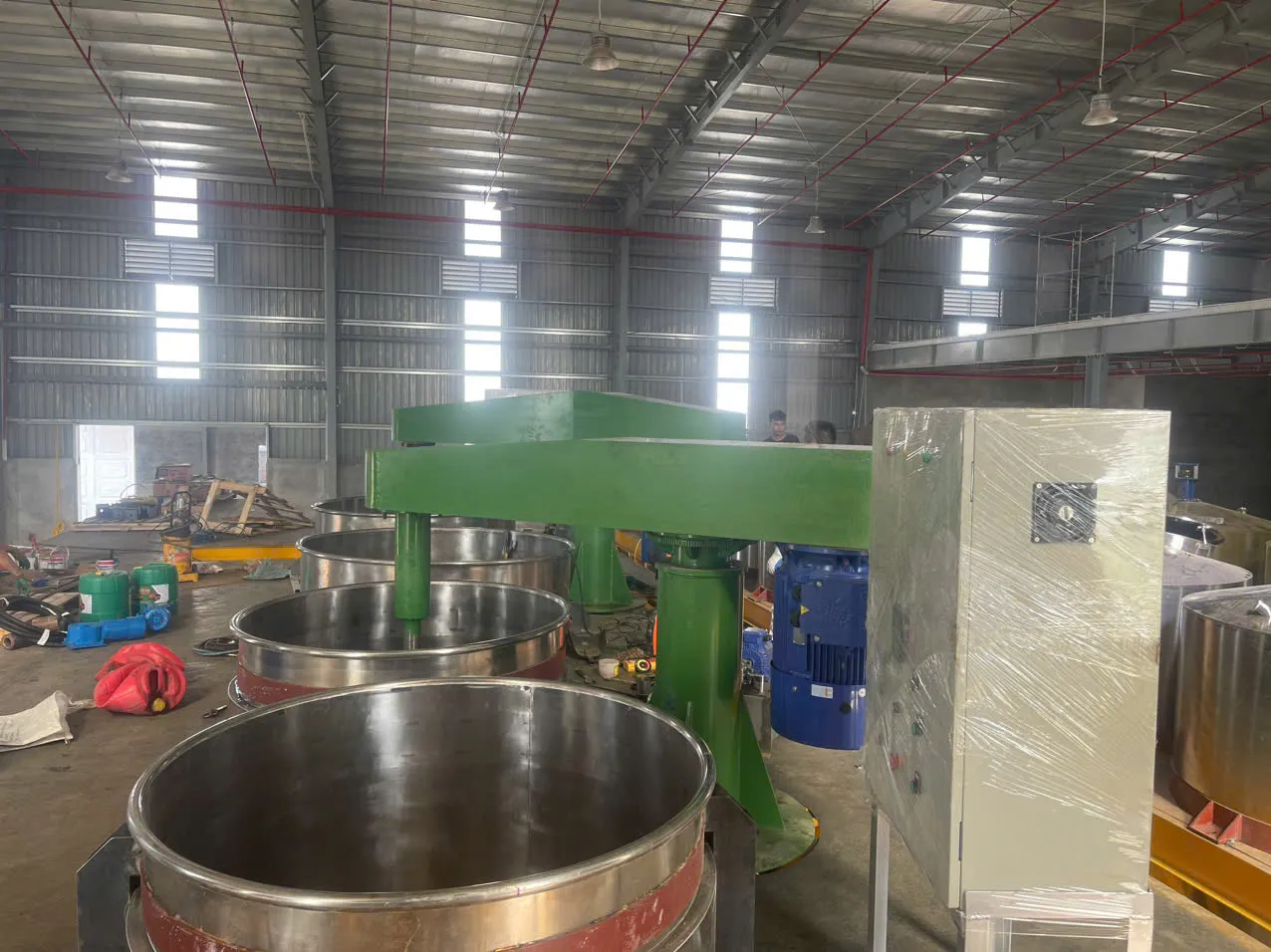 Ảnh sản phẩm Máy khuấy sơn sàn thao tác 5000 lít 4