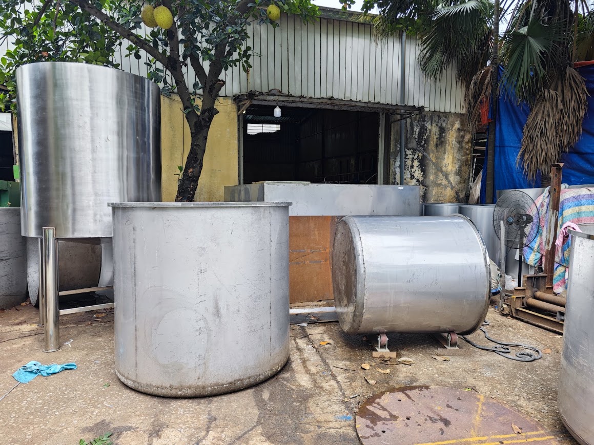 bồn khuấy bằng sơn inox