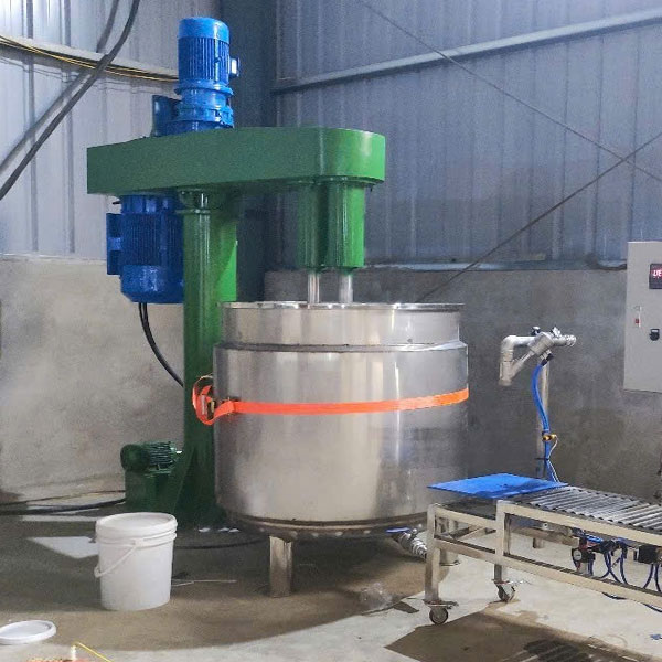 hình ảnh lắp đặt máy khuấy keo 1000 lít bồn 2 lớp
