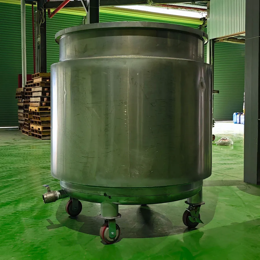 Ảnh sản phẩm Bồn khuấy sơn 500 lít 2 lớp làm mát 2