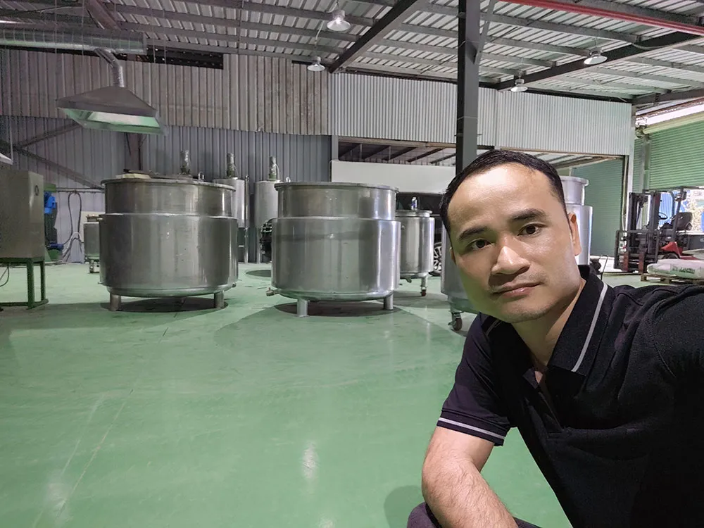 Ảnh sản phẩm Bồn khuấy keo 2000 lít 3