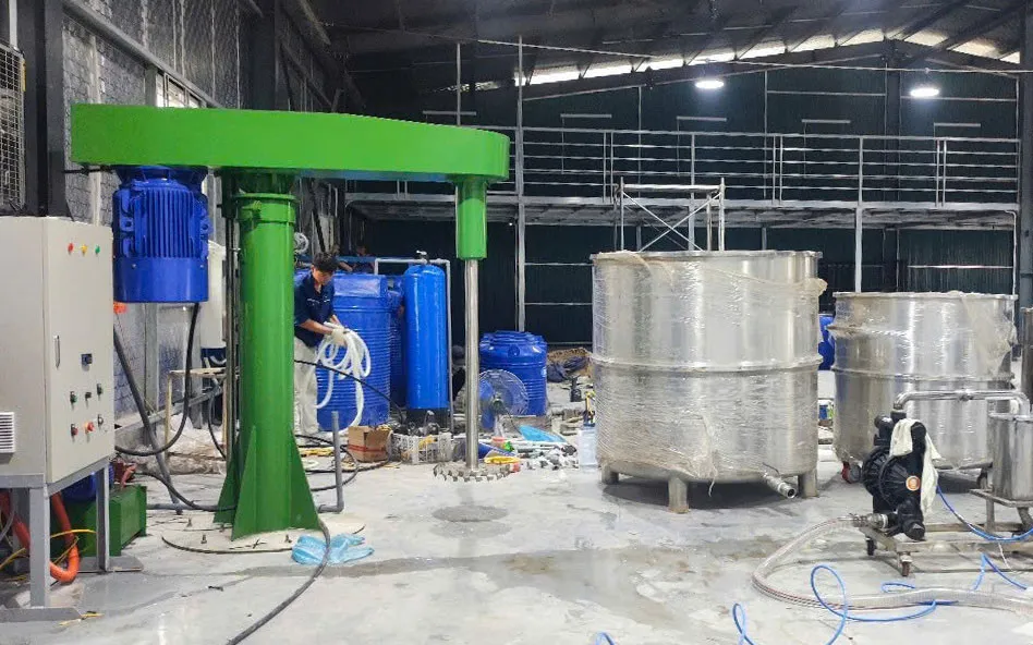 Ảnh sản phẩm Máy khuấy sơn 1000 lít 1
